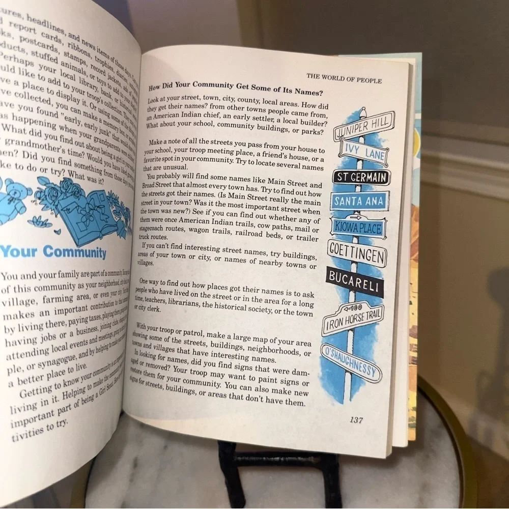 Worlds to Explore: Handbook for Brownie and Junior Girl Scouts